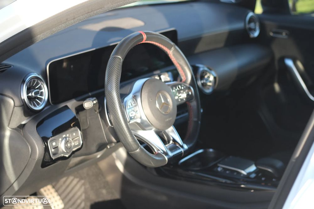 Mercedes-Benz A 35 AMG 4Matic Speedshift DCT 7G - 12