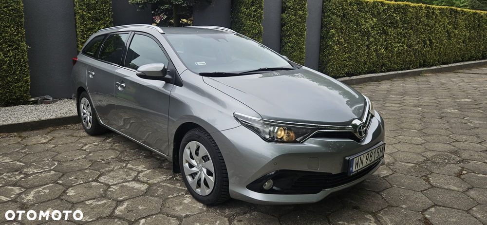Toyota Auris 1.6 Premium - 12