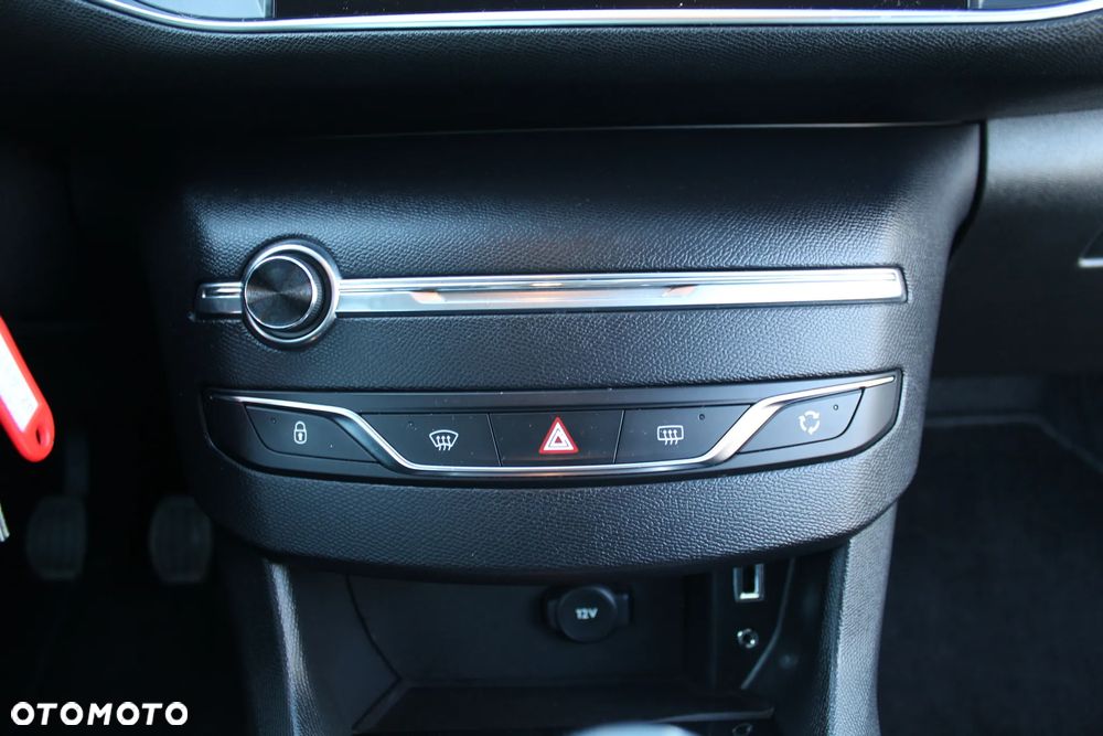 Peugeot 308 1.6 e-HDi Active S&S - 31