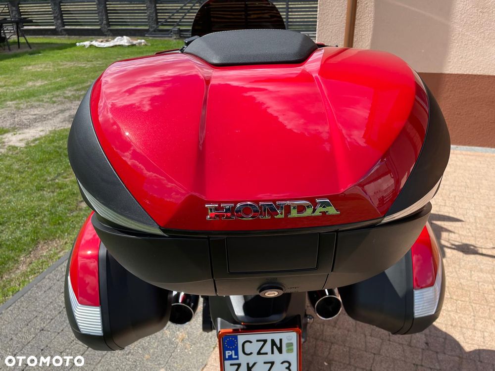 Honda CTX - 10