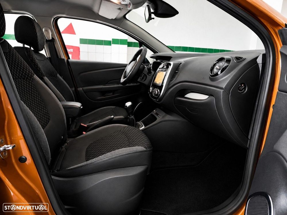 Renault Captur 1.5 dCi Exclusive - 11