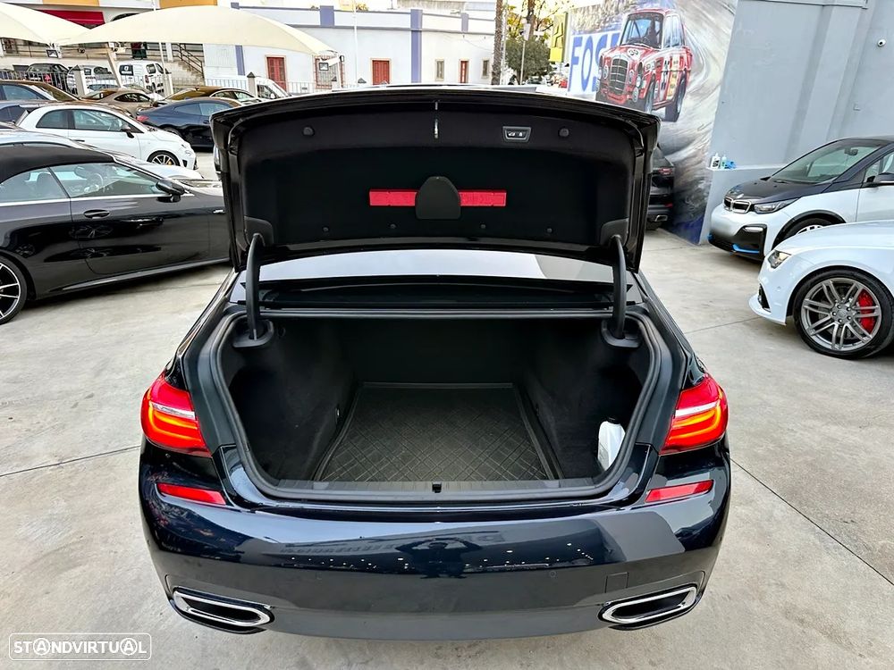 BMW 730 d Pack M - 48