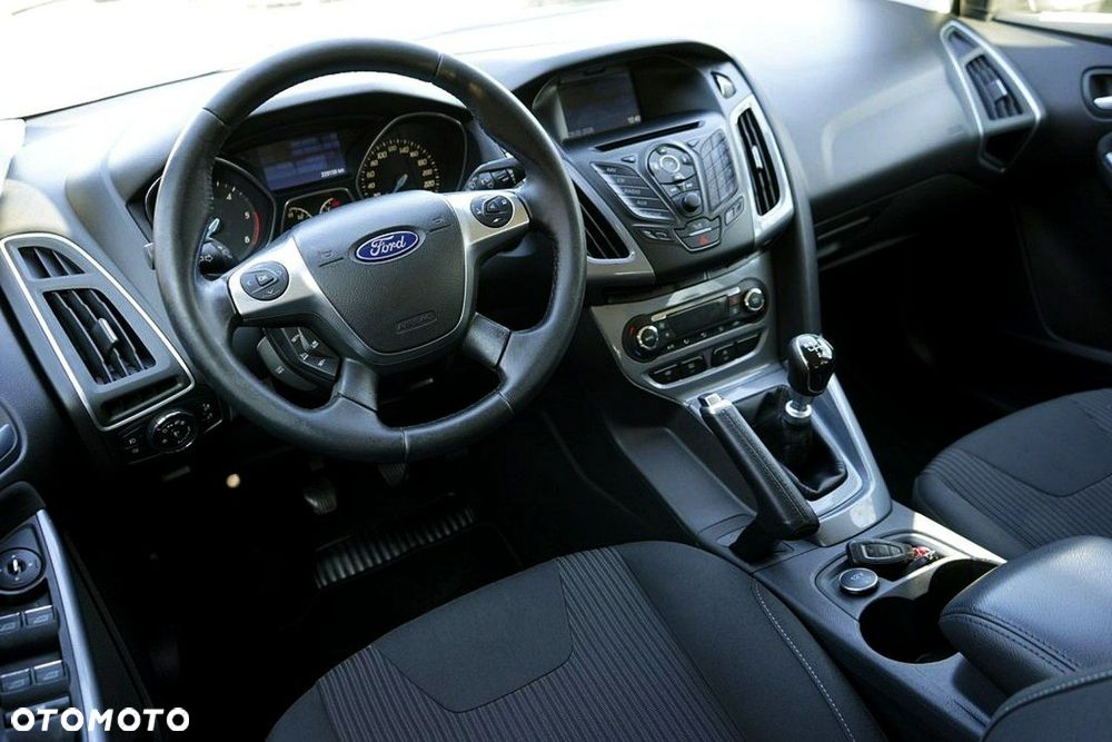 Ford Focus - 22
