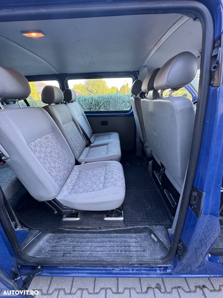 Volkswagen Transporter - 9