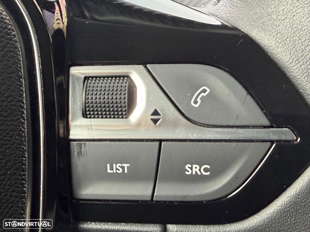 Peugeot 208 1.2 PureTech Active Pack - 22