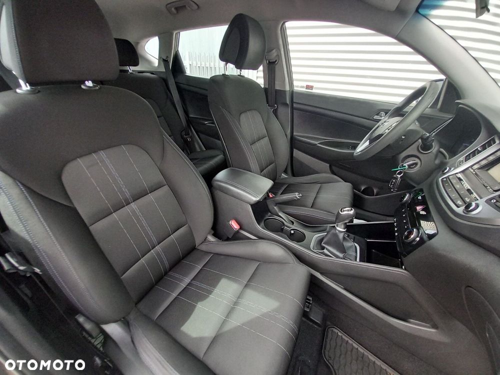 Hyundai Tucson 1.6 GDI BlueDrive Comfort 2WD - 16