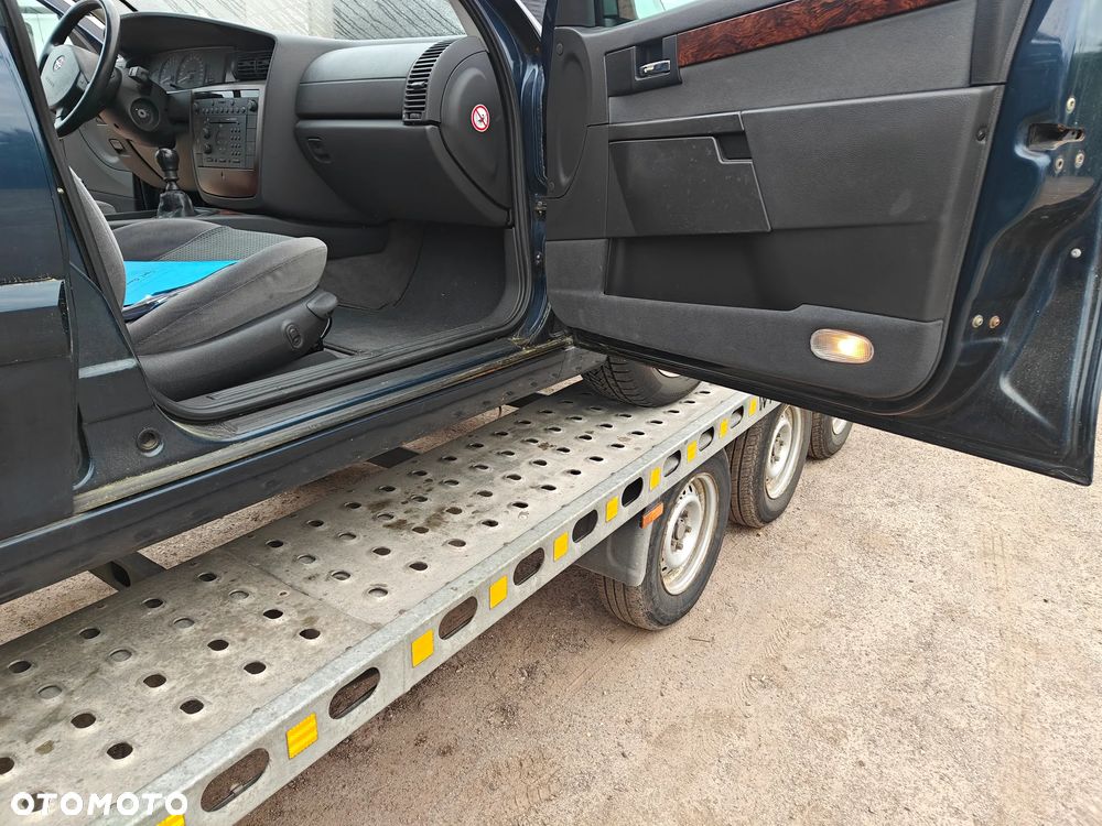 Opel Omega 2.5 Sport - 10
