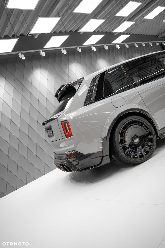 Rolls-Royce Cullinan - 14