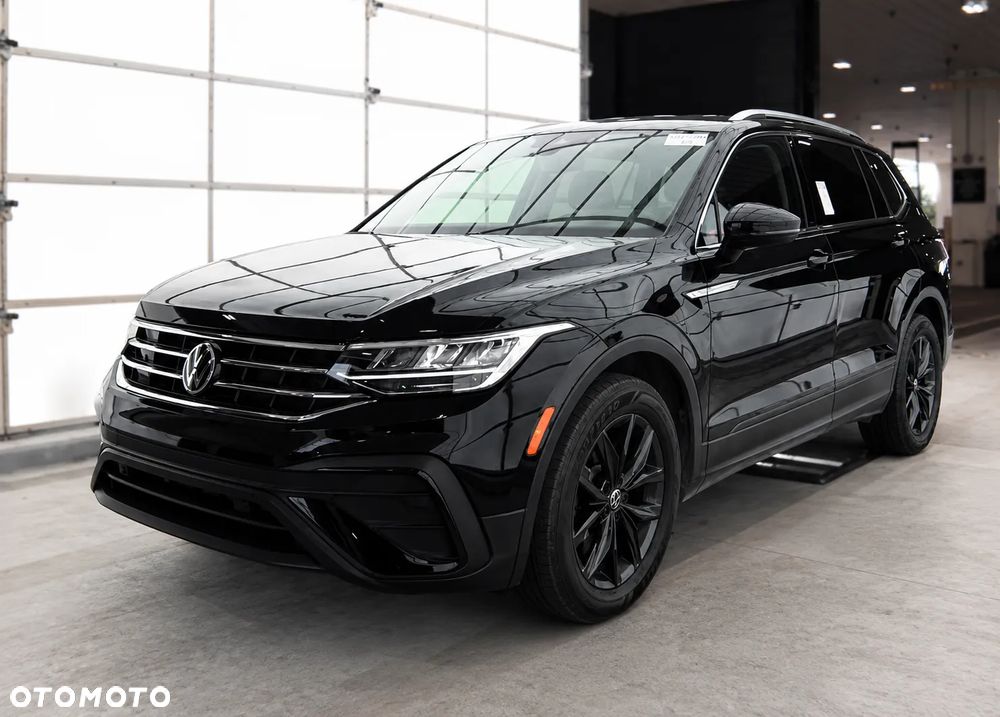 Volkswagen Tiguan - 2
