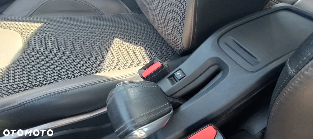 Peugeot 2008 e-HDi FAP 92 STOP & START Allure - 35