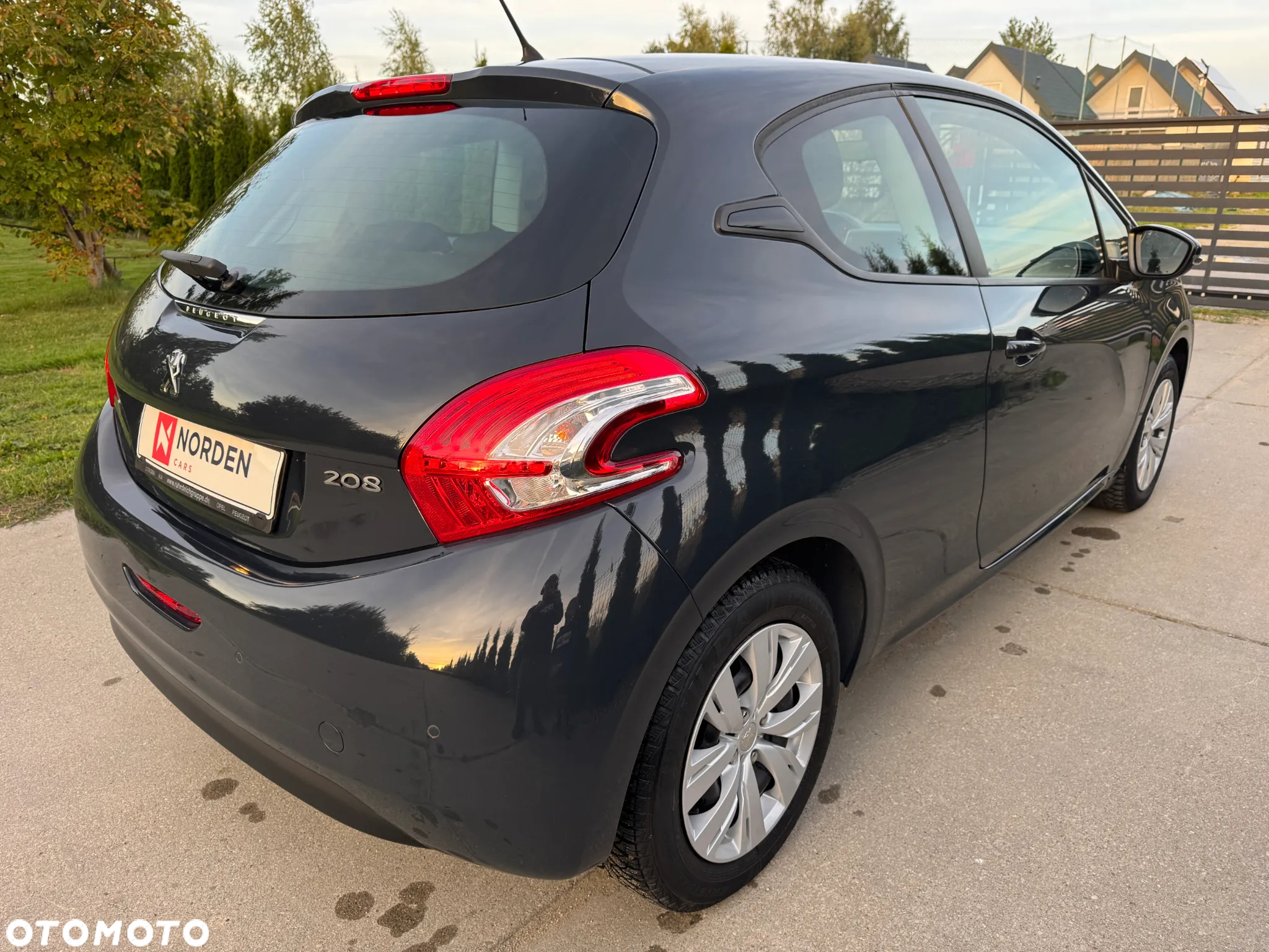 Peugeot 208 1.2 VTi Active - 4