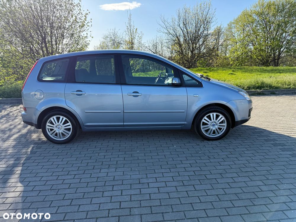 Ford Focus 2.0 16V Ghia - 4