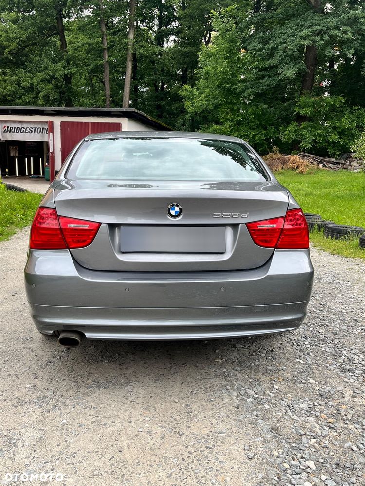 BMW Seria 3 318d DPF Edition Lifestyle - 4