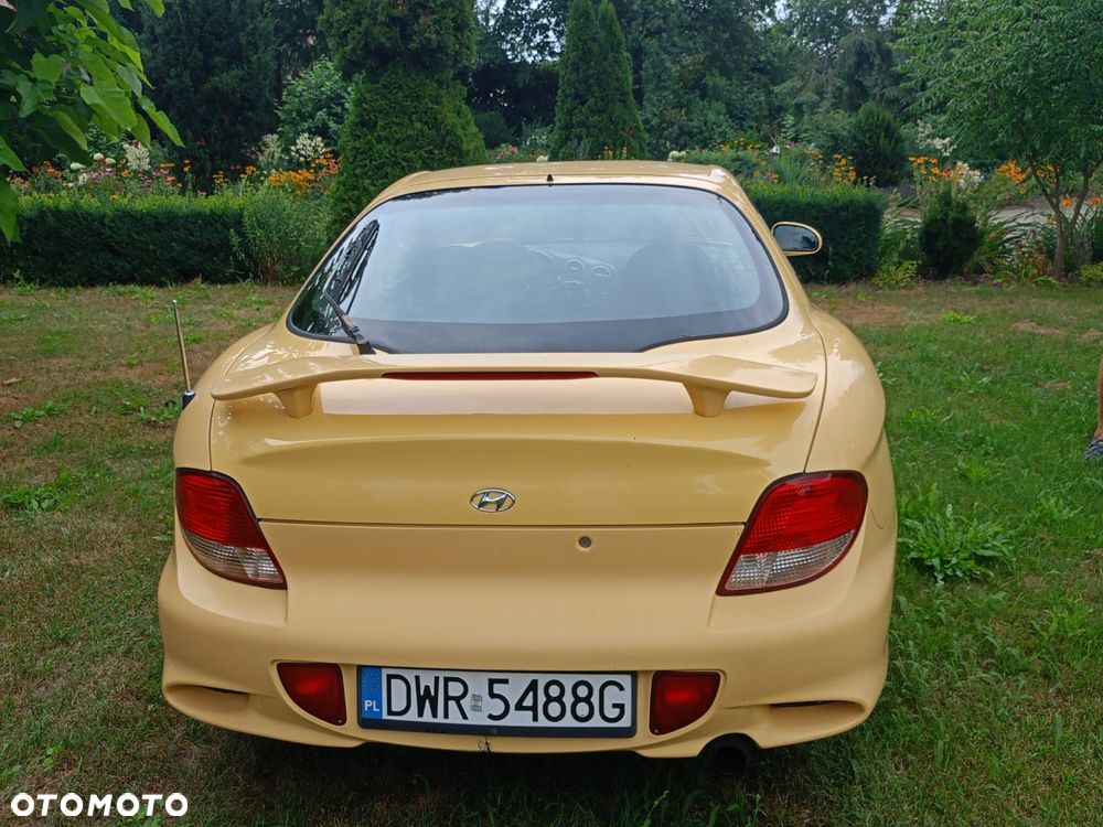 Hyundai Coupe 1.6 Base - 4