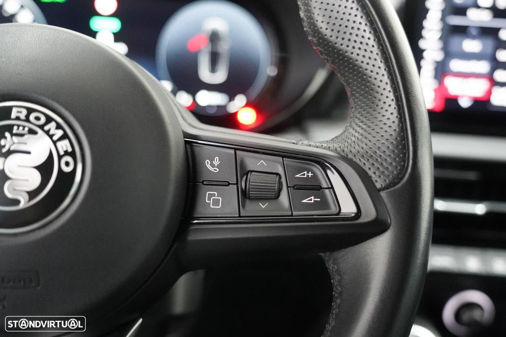 Alfa Romeo Tonale 1.3 Plug-In Hybrid TI e-AWD - 18