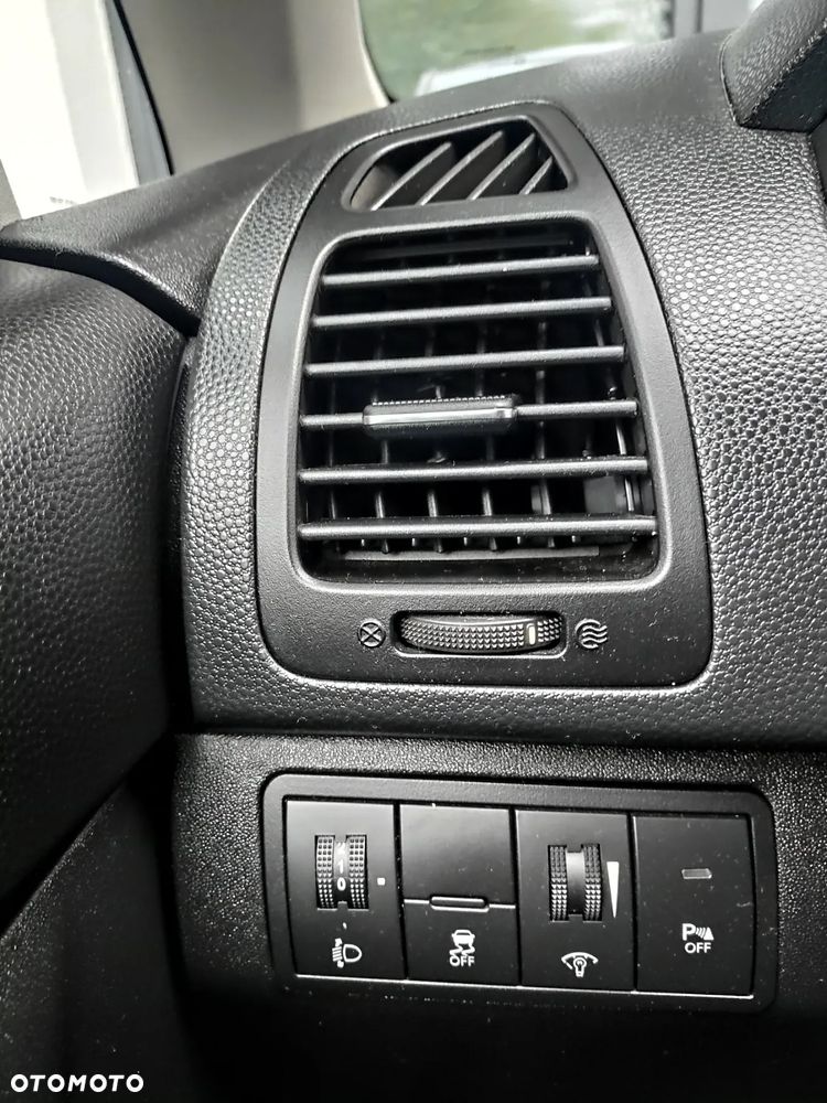 Hyundai ix20 - 15