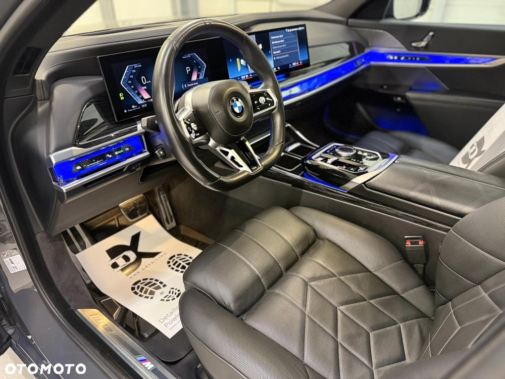 BMW Seria 7 730d mHEV - 16