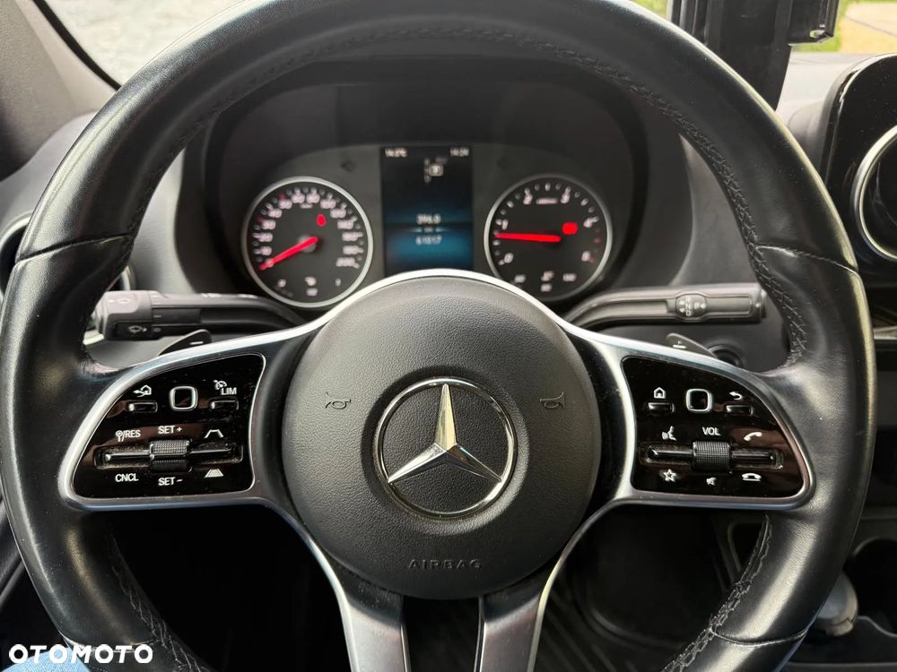 Mercedes-Benz SPRINTER - 13