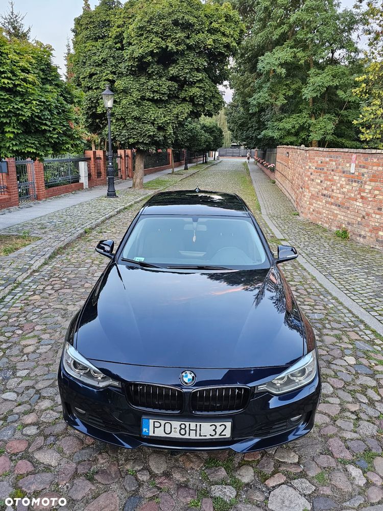 BMW Seria 3 328i - 4