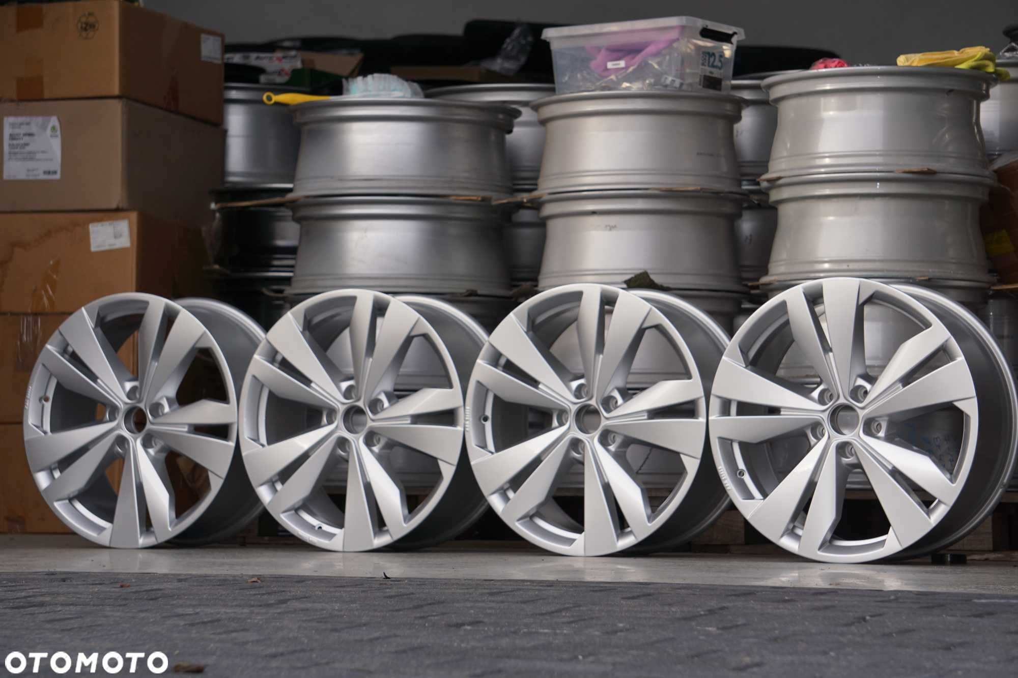 Alufelgi oryginal VW 5x112 8Jx19 et45 cb57,1 jak NOWE! 2022rok! - 6