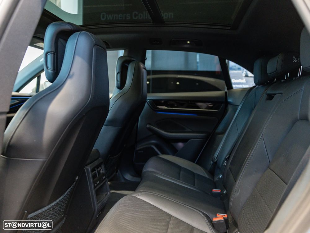 Porsche Macan Electric 4 - 37