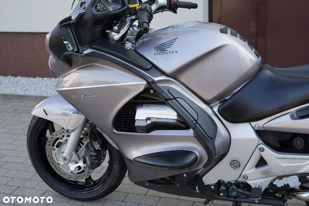 Honda ST - 25