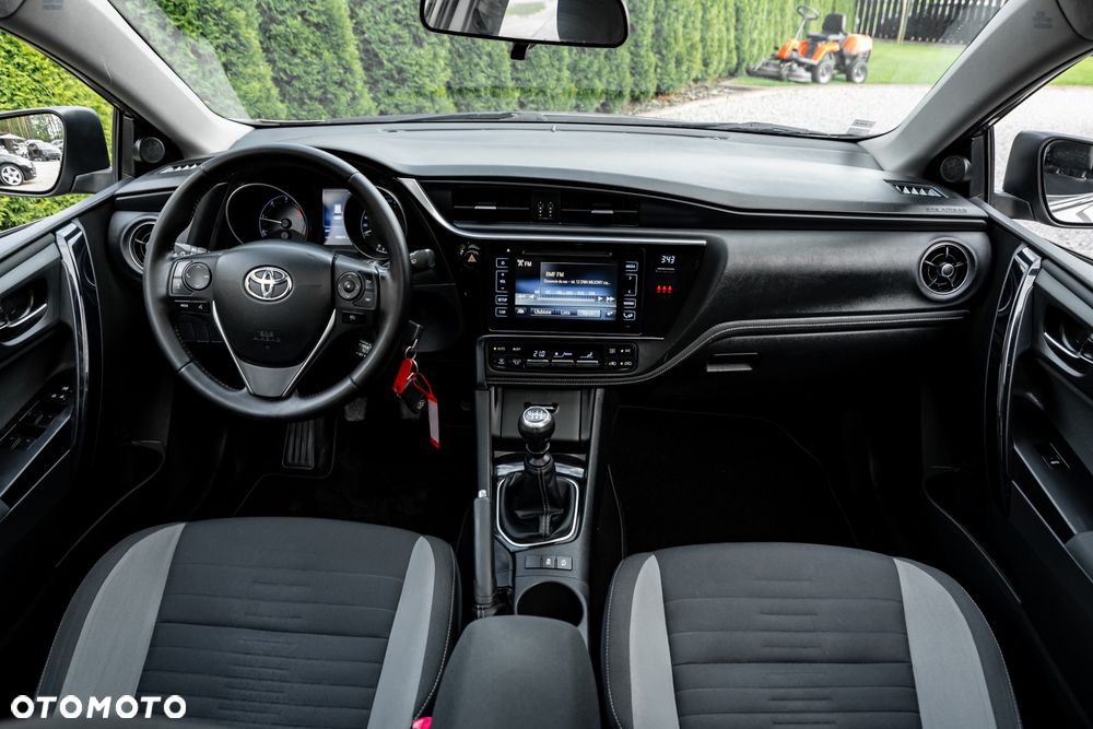 Toyota Auris 1.6 D-4D Comfort - 27