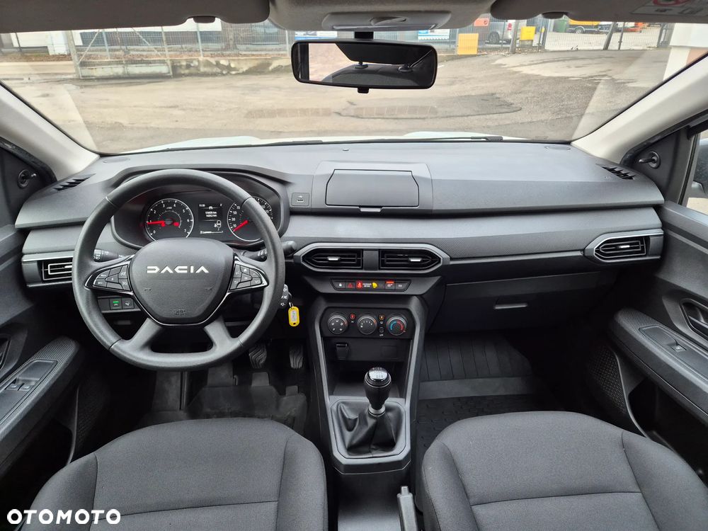 Dacia Jogger 1.0 TCe Essential - 12