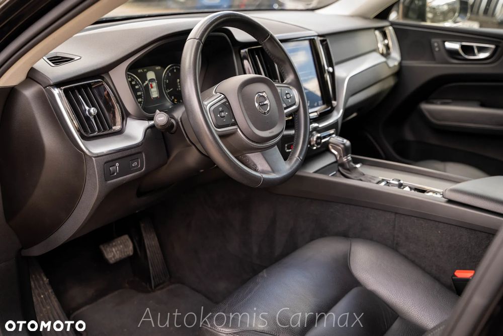 Volvo XC 60 T5 AWD Geartronic Momentum - 12