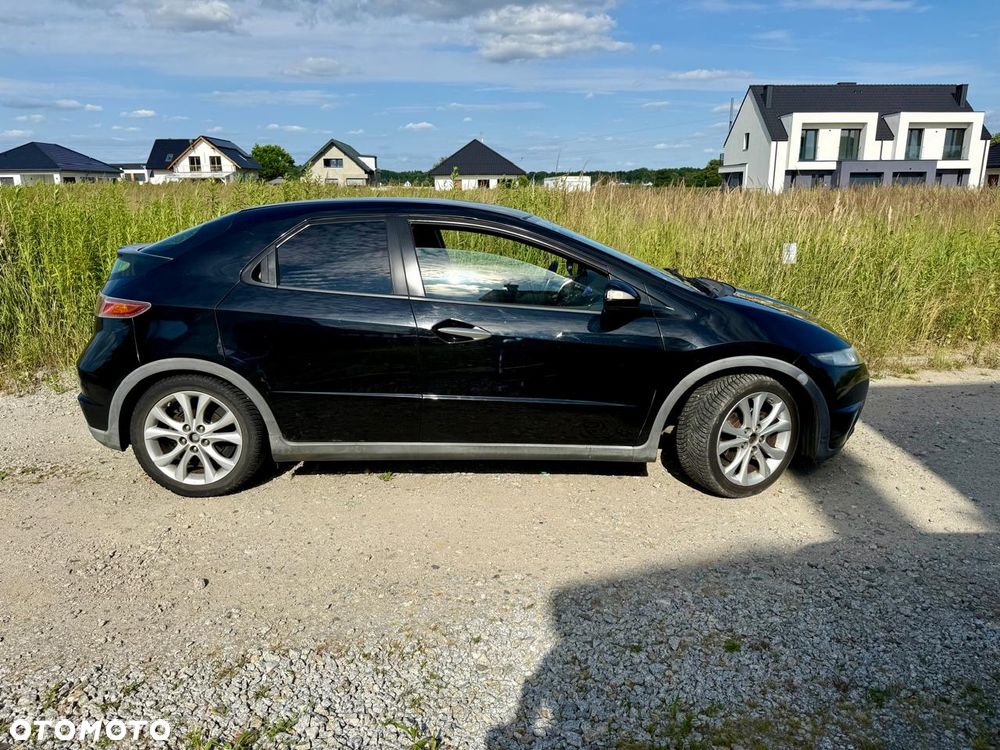 Honda Civic 1.8i-VTEC Sport - 2
