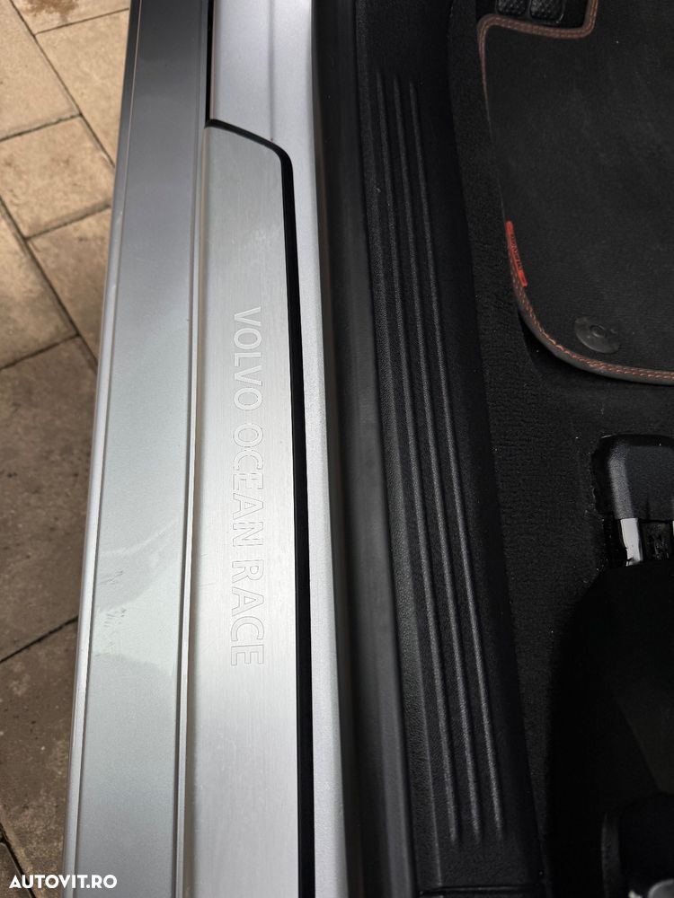 Volvo V40 D2 Ocean Race - 16