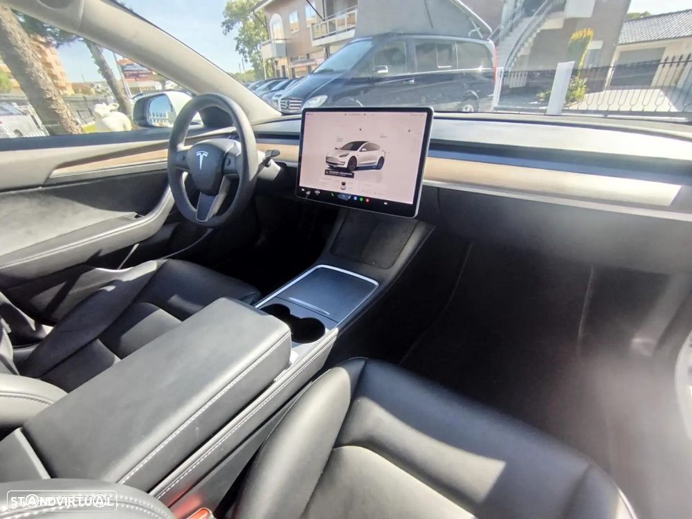 Tesla Model 3 Long Range Tração Traseira - 17