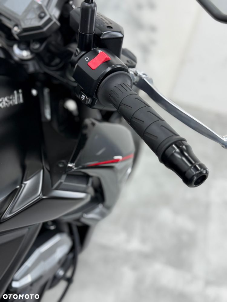 Kawasaki Z 900 - 6