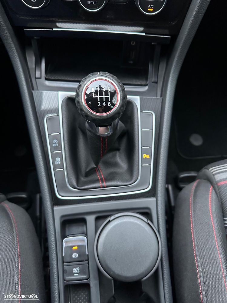 VW Golf 2.0 TSi GTi Performance - 9