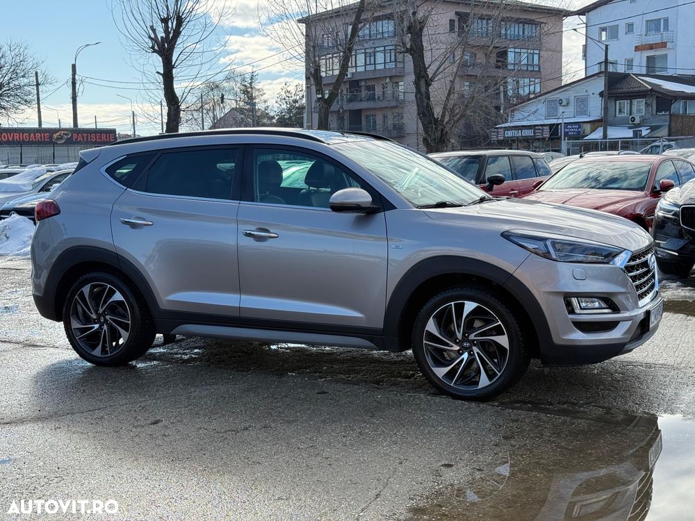 Hyundai Tucson 2.0 CRDI 4WD 8AT Luxury - 4