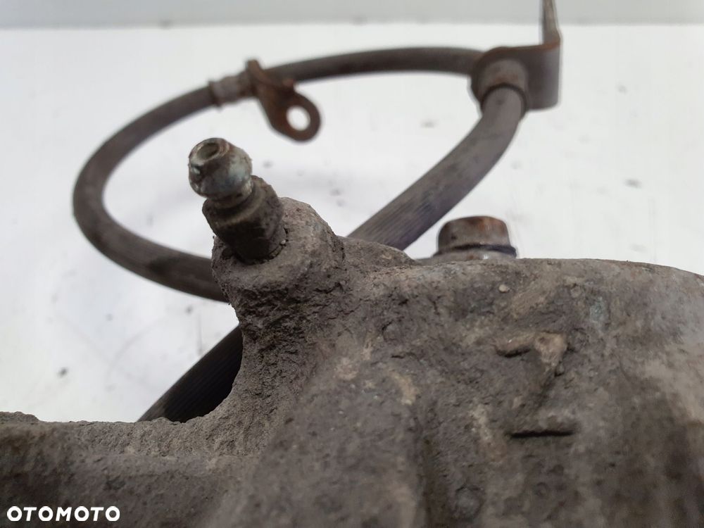 Toyota Rav4 III PRZEDNI ZACISK HAMULCOWY prawy przód kierowcy advics 63-28 - 8