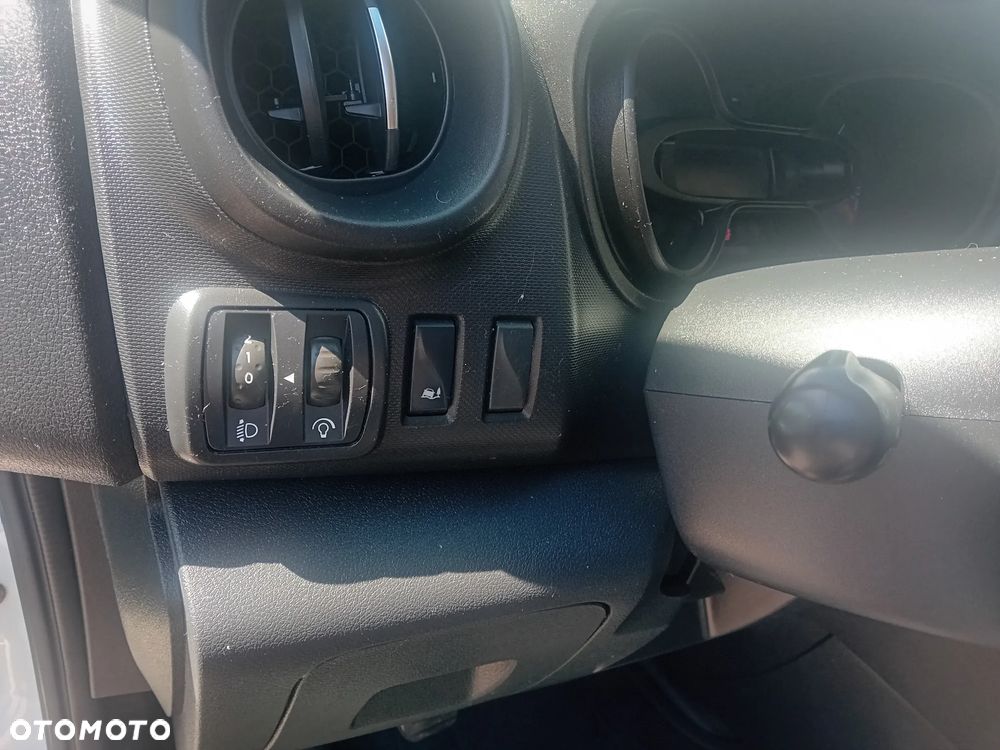 Renault Trafic - 18