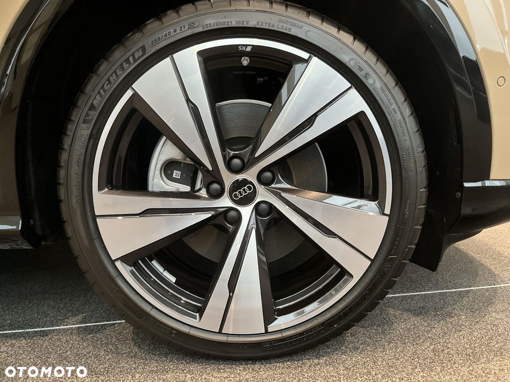 Audi Q5 Sportback - 16