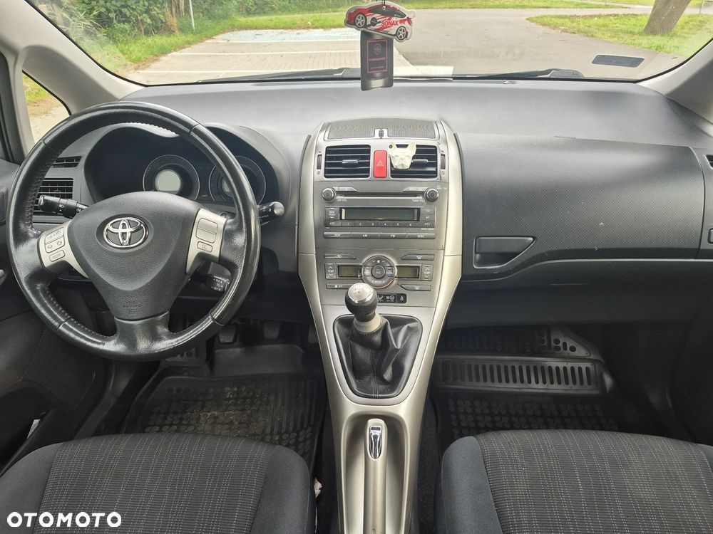 Toyota Auris - 7