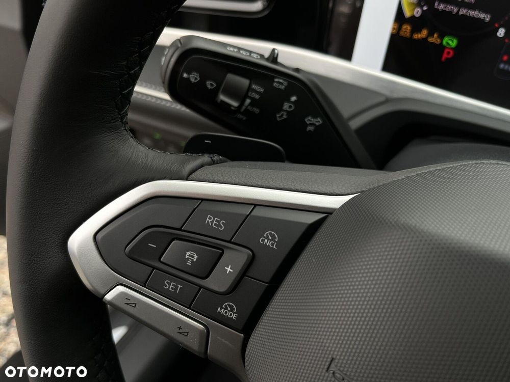 Volkswagen Passat Variant 2.0 TSI Elegance DSG - 24