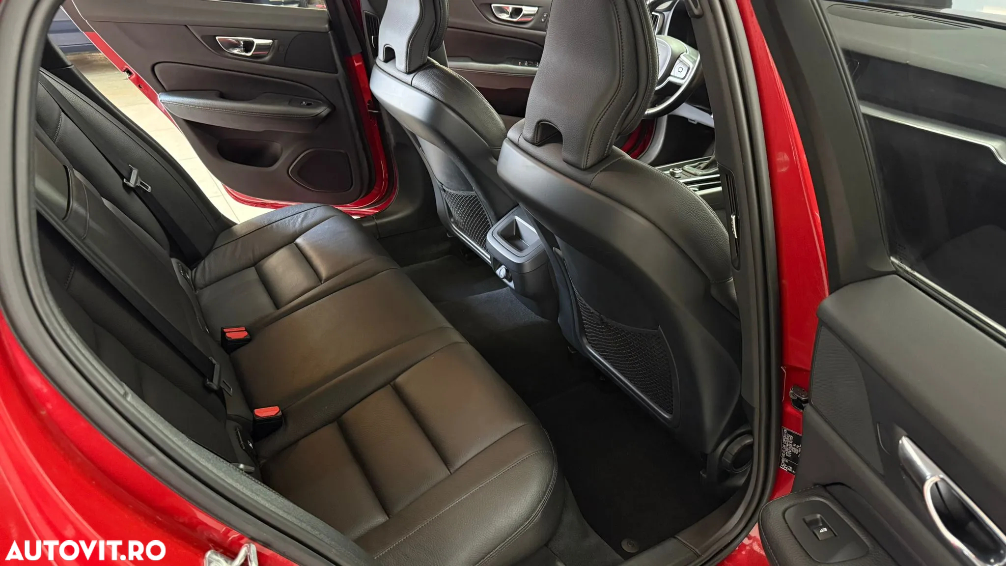Volvo V60 D3 Momentum - 9