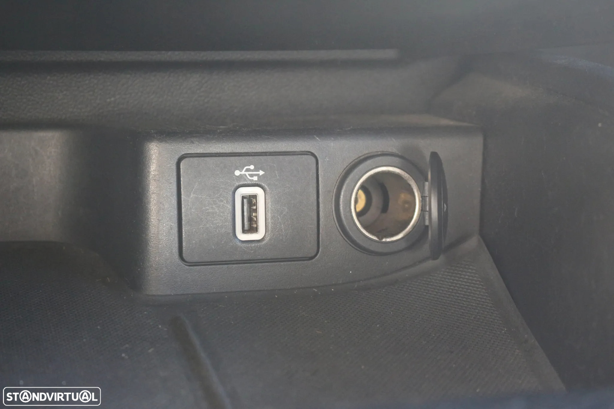 Ford Focus SW 1.5 TDCi EcoBlue Connected - 29