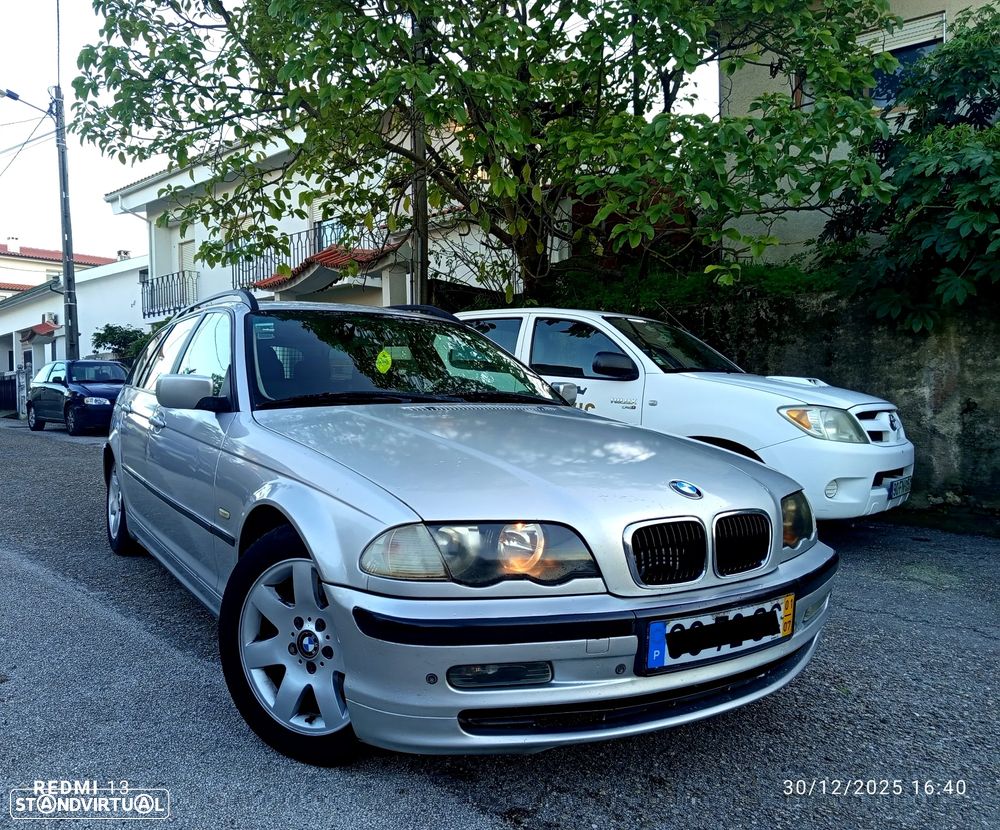 BMW 320 d Touring - 8