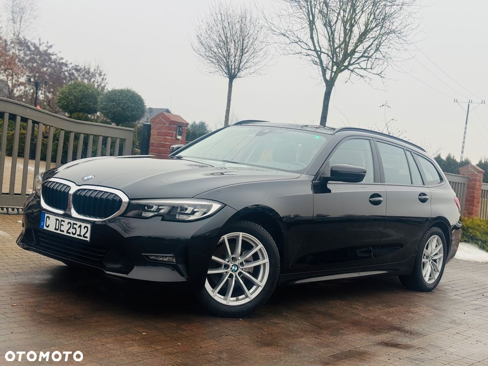 BMW Seria 3 320d Sport Line Shadow - 32
