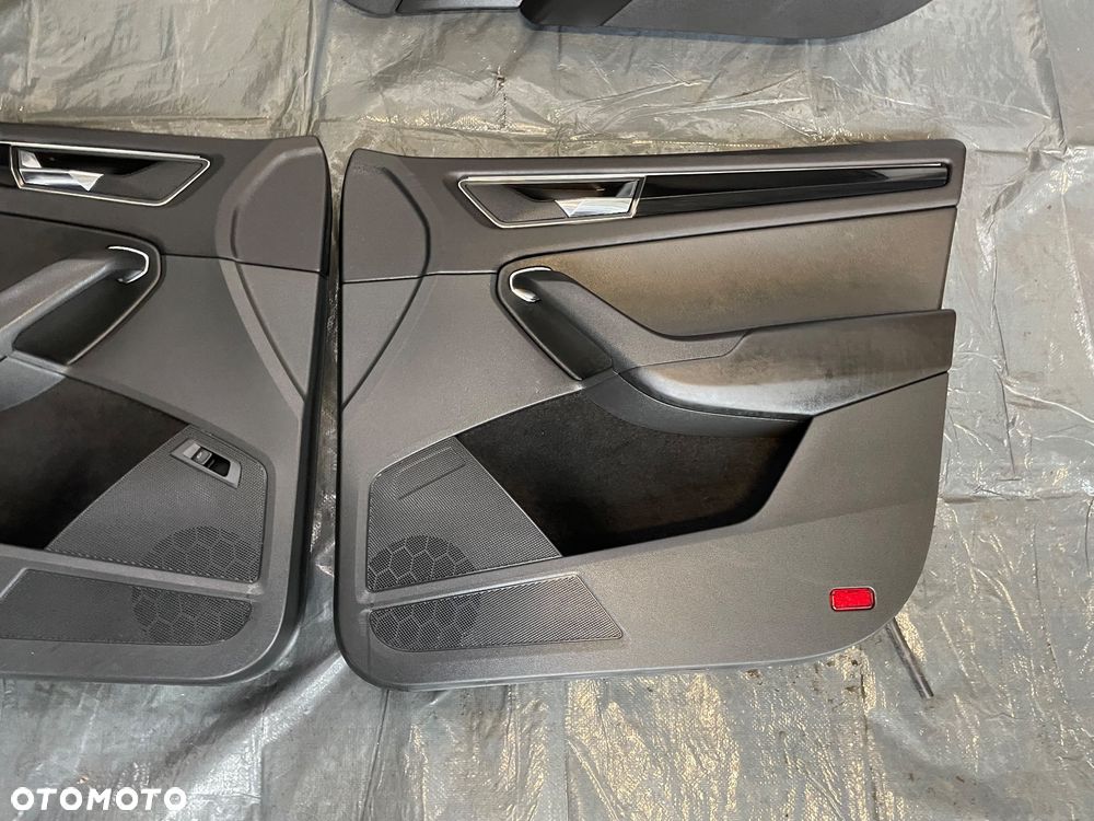 Skoda KODIAQ tapicerka boczek prawy lewy przód - 3