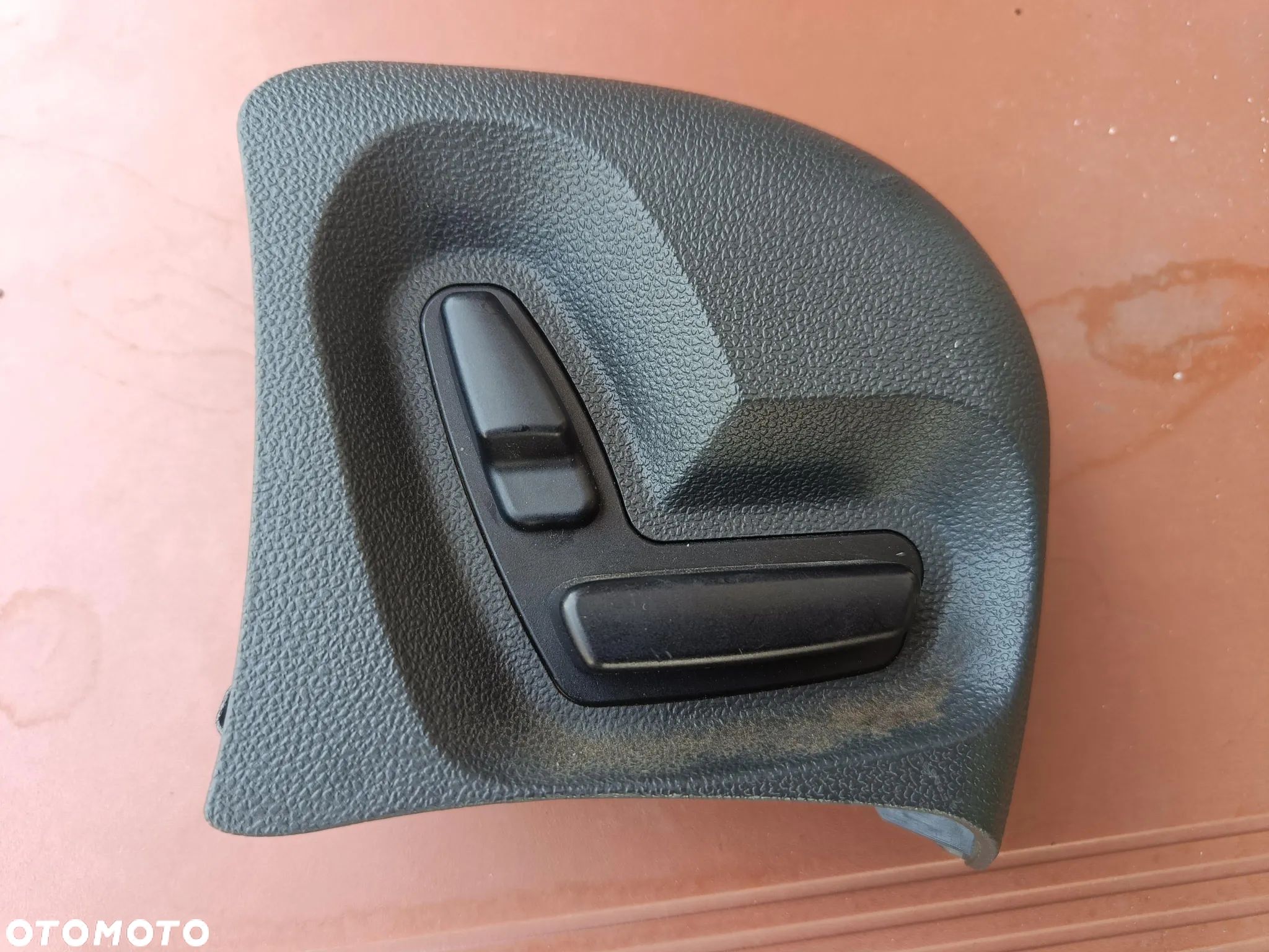 MERCEDES W211 PANEL STEROWANIA FOTELA PRAWEGO 2118211258 - 1