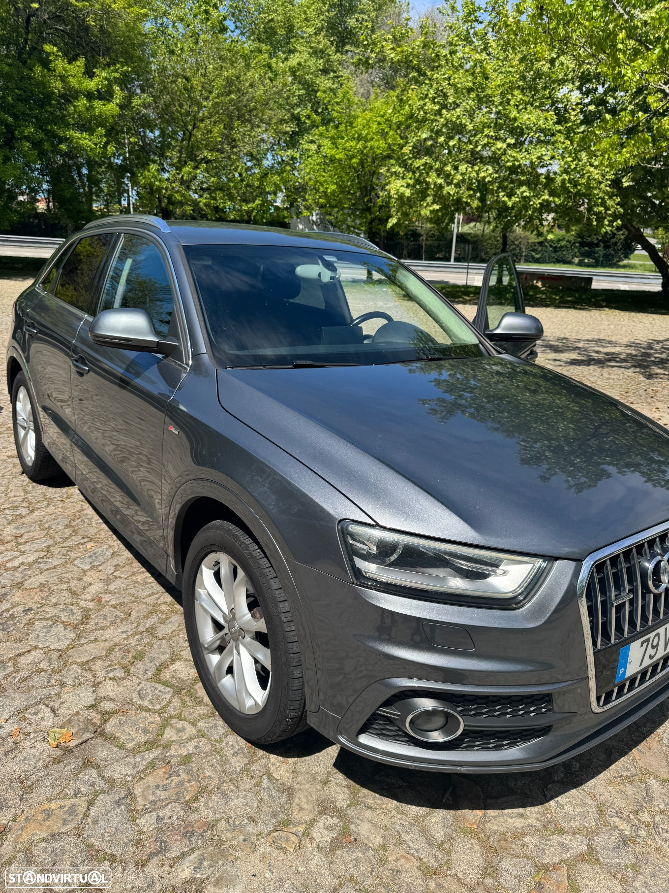 Audi Q3 2.0 TDI quattro S-line S-tronic - 2