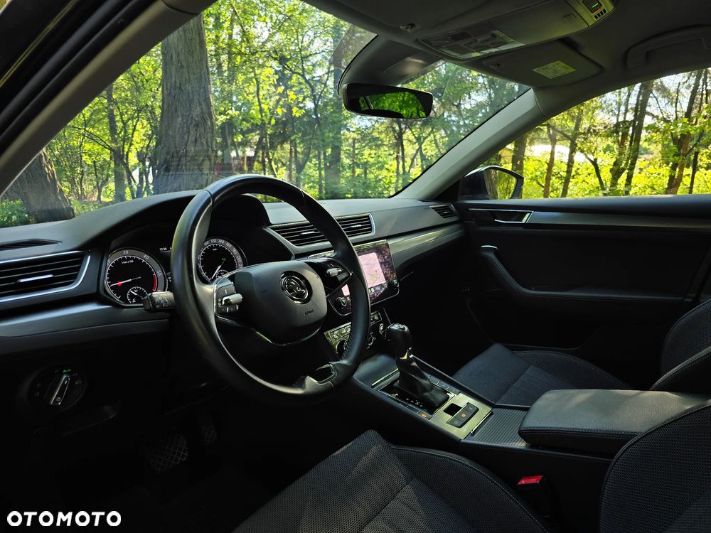 Skoda Superb 2.0 TDI SCR 4x4 Style DSG - 14