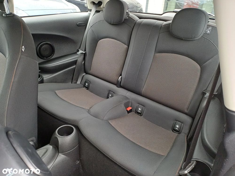 MINI Cooper John Works Trim - 15