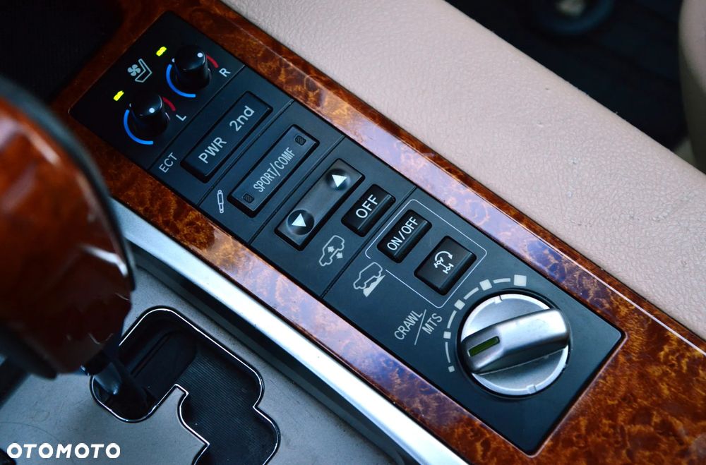 Toyota Land Cruiser LC 4.5 D-4D Prestige - 26